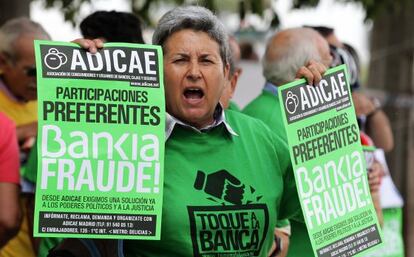 Protesta de los afectados por las preferentes de Bankia.