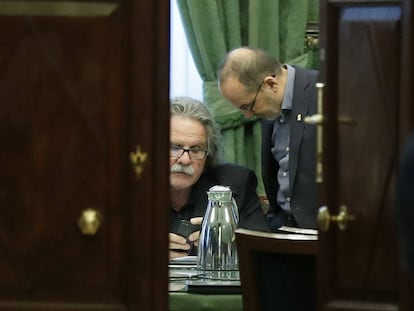 Joan Tardà y Carles Campuzano, este martes en el Congreso de los Diputados.