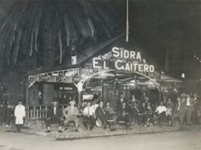 Luminoso en un quiosco de bebidas de Buenos Aires en 1922.