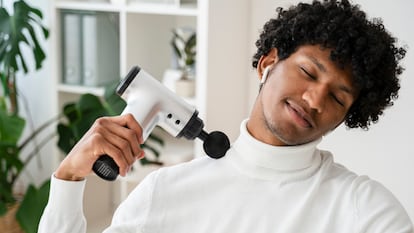 Descubre todos los beneficios de la pistola de masaje muscular. GETTY IMAGES.