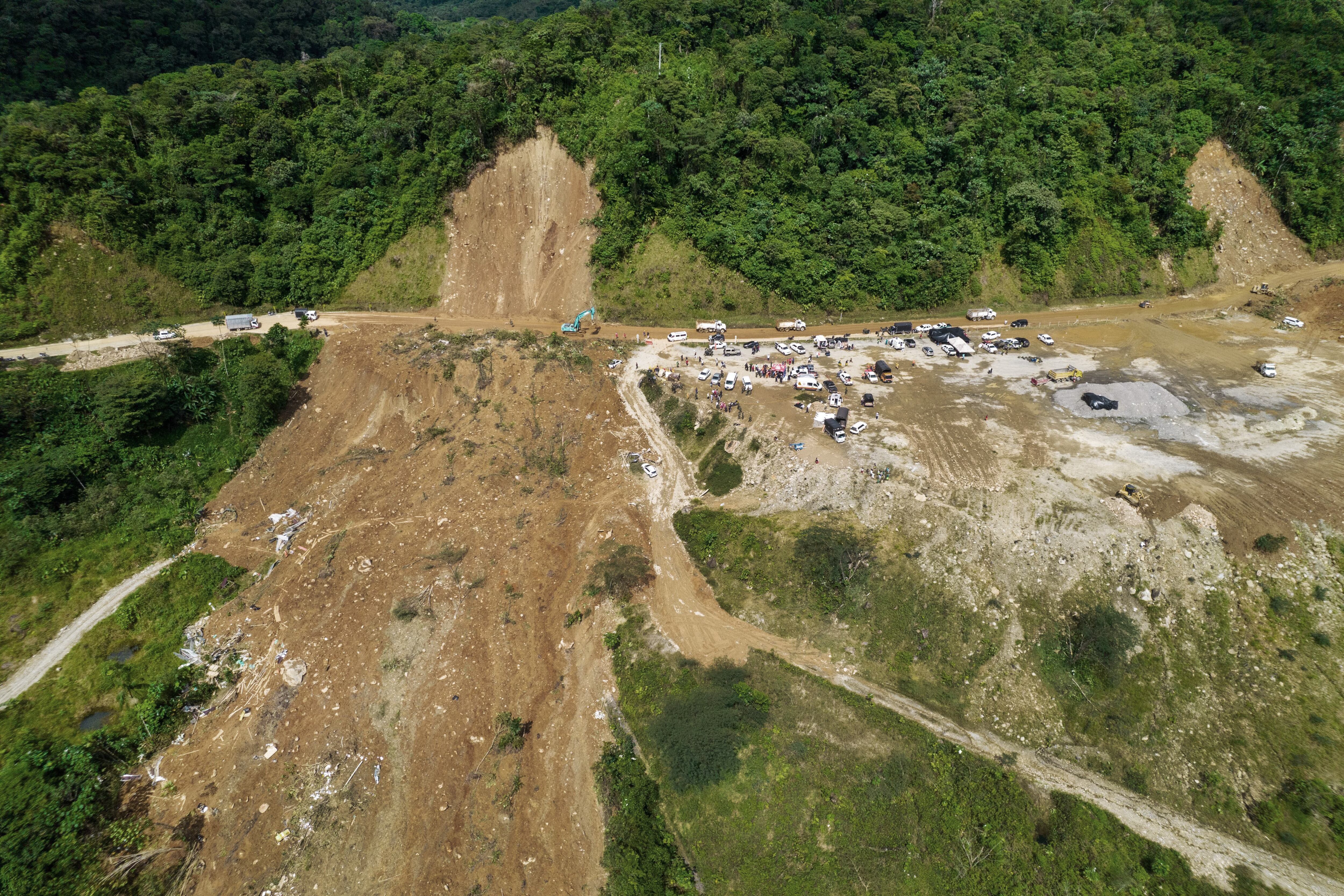 Vista aérea del derrrumbe en la vía Quibdó - Medellín, el 13 de enero.