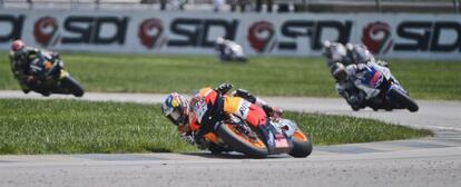 Dani Pedrosa por delante de Lorenzo en Indianápolis.