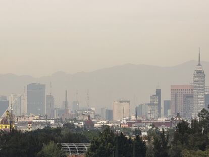 La Ciudad de México vive su segundo día consecutivo de contingencia ambiental.