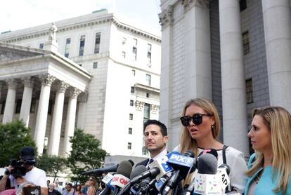 Jennifer Araoz después de la audiencia extraordinaria en Nueva York el 27 de agosto. 