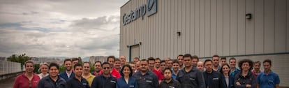 Trabajadores de Gestamp de San Luis Potosí (México) y de Orkoien en las instalaciones navarras.