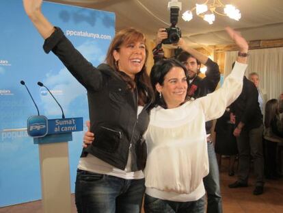 Alícia Sánchez Camacho, presidenta del PP catalán, y Mónica Querol, diputada provincial por Barcelona.