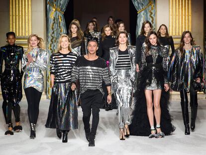 El universo plateado (y muy brillante) de Balmain