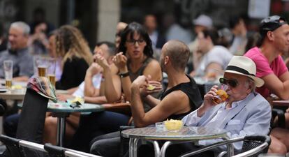 Terraza de un bar en Madrid, el 30 de junio de 2017. 