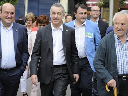 El lehendakari, &Iacute;&ntilde;igo Urkullu, y el presidente del PNV, Andoni Ortuzar, durante la campa&ntilde;a.