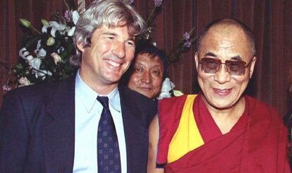 El actor Richard Gere y el Dalai Lama en una foto de 1993 durante su encuentro en Londres.