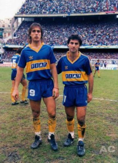 Latorre junto a Gabriel Batistuta en su primera etapa en Boca, en 1991.