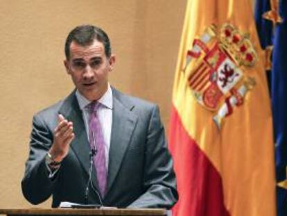 El Príncipe de Asturias, Felipe de Borbón, durante su discurso en las jornadas de la intervención general de la Administración del Estado sobre "Contabilidad, Transparencia y Responsabilidades Públicas", a las que ha asistido hoy en la Real Casa de la Moneda en Madrid.