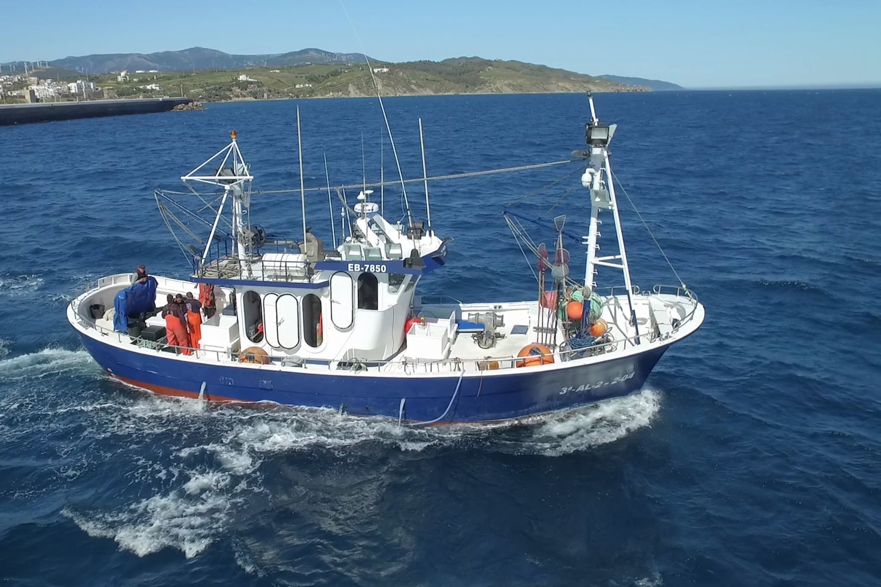 Barco propio de la empresa.