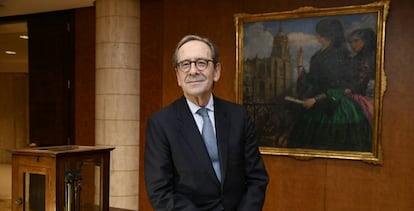 Gregorio Villalabeitia en la sede del banco.