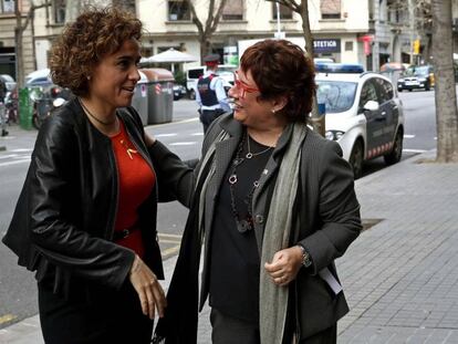 La ministra de Sanitat, Dolors Montserrat (e), amb la consellera de Treball i Afers Socials, Dolors Bassa.