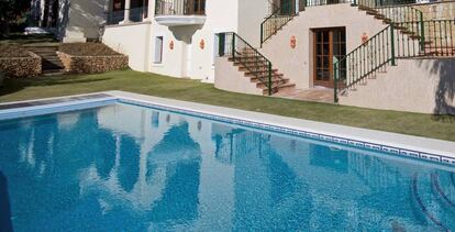 Una piscina en Málaga, en una foto de archivo.