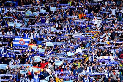 La afici&oacute;n del Espanyol en Cornell&agrave;-El Prat. 