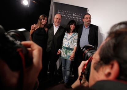 De izquierda a derecha, Marta Etura, Bigas Luna, Judith Colell y Enrique González Macho, hoy en la Academia de Cine en Madrid.