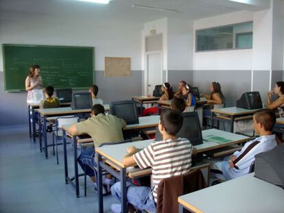 Una clase de Educación para la Ciudadanía en el Instituto Sáenz de Buruaga, en Mérida.