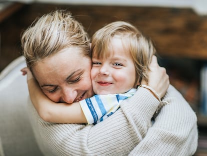 El abrazo perfecto, según la ciencia, tiene que durar entre 5 y 10 segundos y ser voluntario.