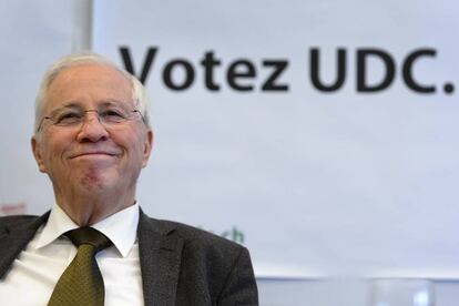 El exministro Christoph Blocher, durante una rueda de prensa previa a la reuni&oacute;n del SVP-UDC en octubre de 2015.