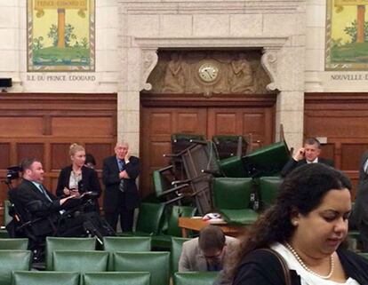 Barricadas en el Parlamento de Ottawa, ayer en una imagen tomada por la diputada Nina Grewal.