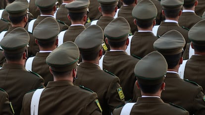 Soldados participan en un desfile militar, el 21 de mayo de 2022 en Valparaíso.