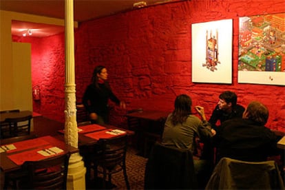 Comedor del restaurante Candela, en el barrio del Raval de Barcelona.