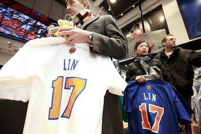 La presencia en el All Star contribuye a reforzar el fenómeno. Lin, un desconocido hace días, es ya una estrella en Nueva York