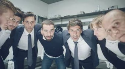 Varios jugadores y exjugadores del Real Madrid.