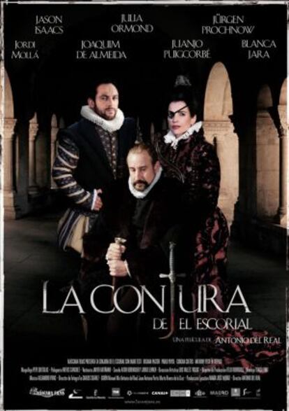 Póster de 'La conjura de El Escorial' (2008), última película como figurinista de Javier Artiñano.