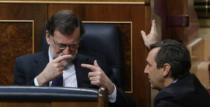 Mariano Rajoy y Rafael Hernando.