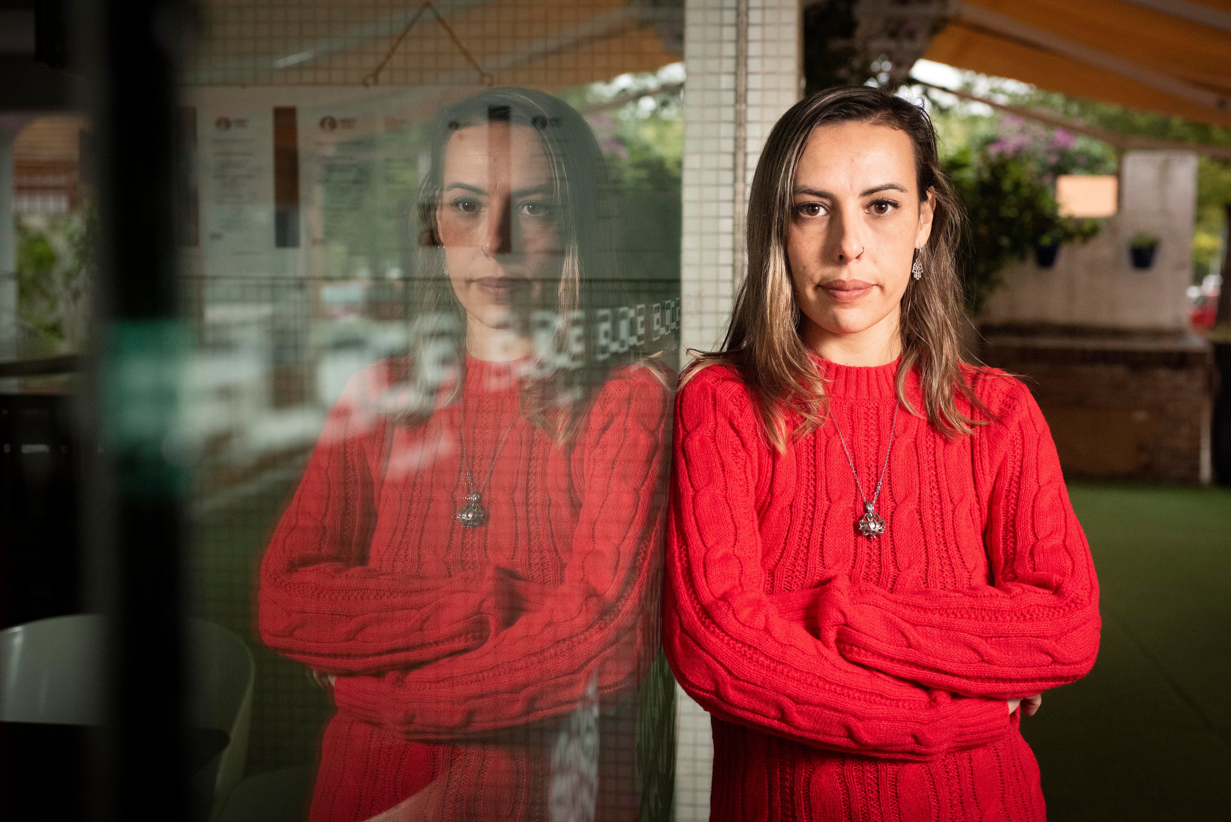 DVD 1240 13-11-2024. Córdoba. Foto a Marta Alés representante de una plataforma de madres y padres que denuncian que la Junta de Andalucía les ha ampliado la jornada reducida de trabajo que tienen reconocida legalmente por ley sin que hayan cambiado los criterios. Fotos Chencho Martínez