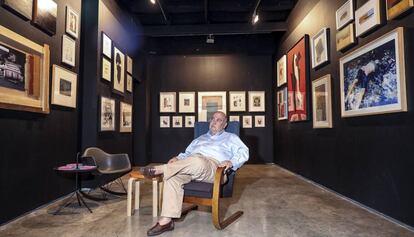 Alejandro Sales, ayer en su galer&iacute;a barcelonesa.