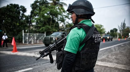 En julio del 2015 la desarticulación de la Policía Intermunicipal Poza Rica-Tihuatlán-Coatzintla (PIPTC) dio paso al Mando Único con la operación de la Fuerza Civil, corporación que se comprometió a tomar el control de seguridad.