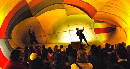 La obra 'Tripula', de la compañía catalana Farrés Brother i Cía.