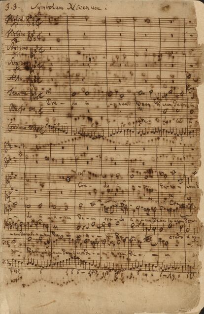 Comienzo del 'Credo' ('Symbolum Nicenum') en el manuscrito autógrafo de la 'Misa en Si menor' de Bach.