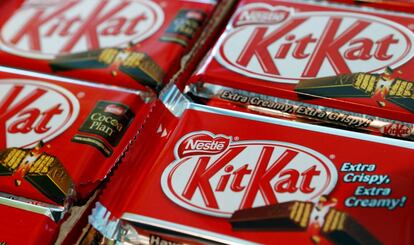 Varias barritas de KitKat, de la marca suiza Nestlé.