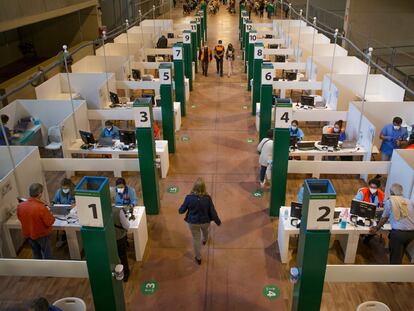 Vaccination center in Seville.