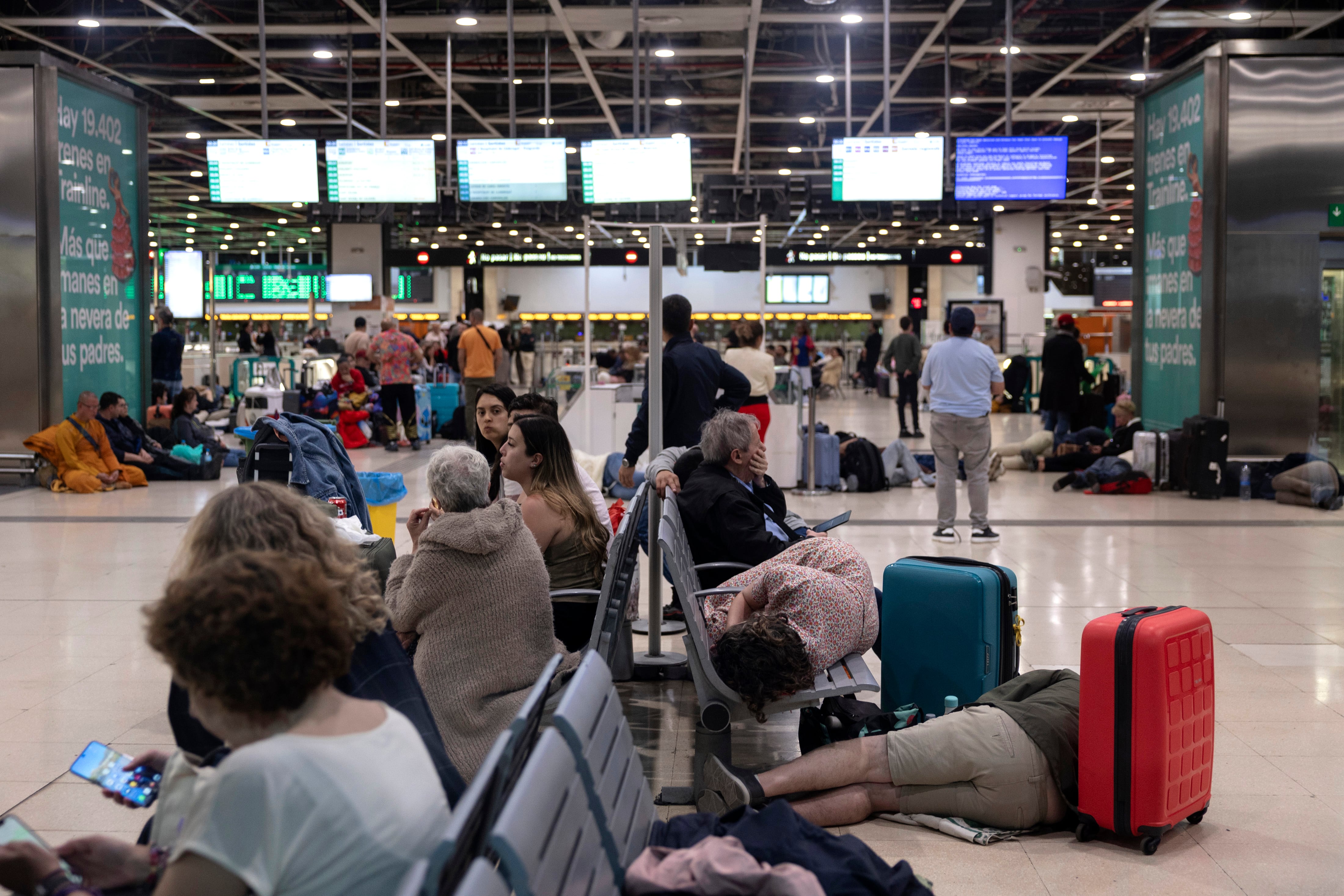 Renfe suspende la circulación de trenes de Rodalies en toda Cataluña por falta de garantías