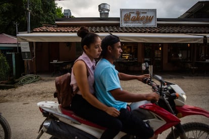 Uno de los cafés y restaurantes de la carretera principal de Santa Teresa, que a menudo con propiedad de miembros de la comunidad israelí.