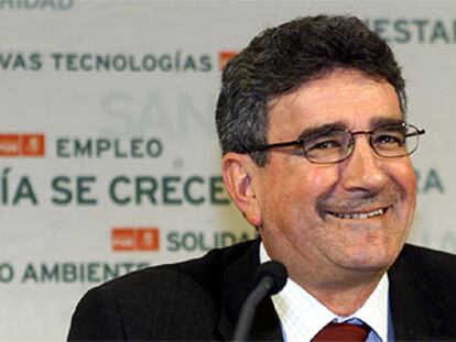 Luis Pizarro, ayer, en un momento de la conferecia de prensa.