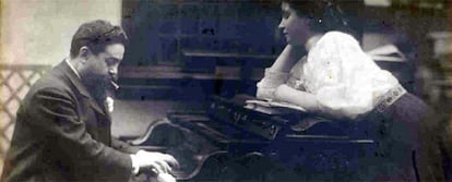 Isaac Albéniz y su hija Laura.