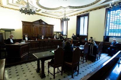 Vista de la sala del tribunal Vaticano donde se celebra el juicio contra los dos sacerdotes.