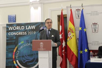 José María Alonso durante su discurso en el acto de presentación del World Law Congress en el ICAM. 