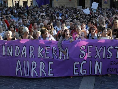 Protesta contra una agresión sexual en grupo en Bilbao en agosto.