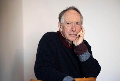 El escritor inglés Ian McEwan, en Estocolmo en febrero pasado.