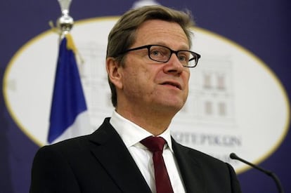 El ministro alem&aacute;n Westerwelle la semana pasada en Grecia.