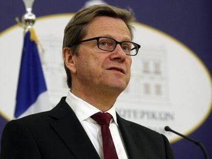 El ministro alem&aacute;n Westerwelle la semana pasada en Grecia.