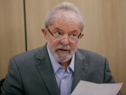 Em entrevista exclusiva ao EL PAÍS e à  Folha , o ex-presidente diz ser favorável à apuração de denúncias, mas critica a falta de provas nos processos em que foi condenado